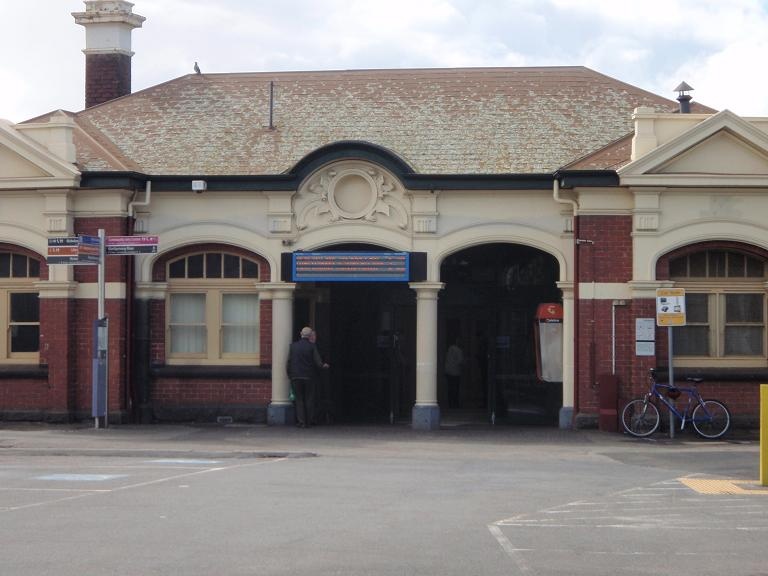 HO49(1) - Footscray Railway Station.JPG