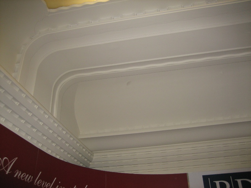 11488 Royal Melbourne Regiment Drill Hall Oficers' Mess Cornice and Ceiling Detail 11 Sept 2006 mz