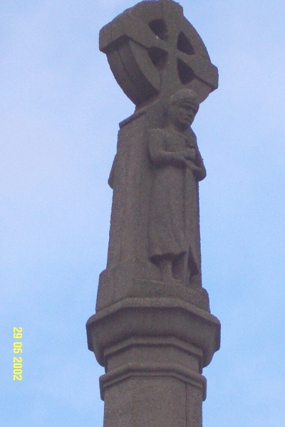 23174 War Memorial Glenelg Hwy Glenthompson statuette 1046