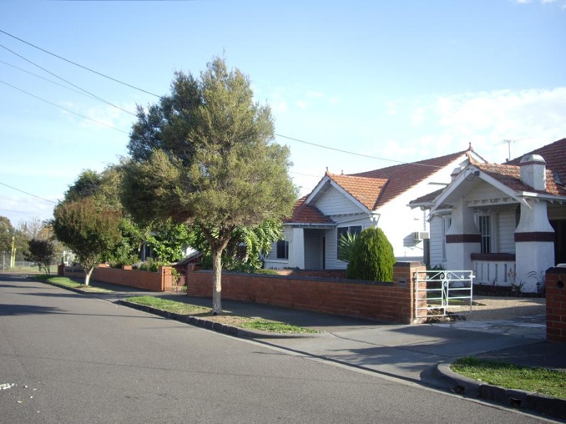 HO11(4) - Upper Footscray Residential Area.JPG
