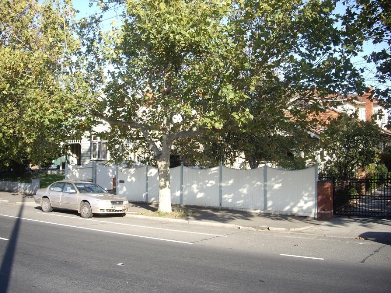 HO2(3) - Ballarat Road, Residential Area.JPG