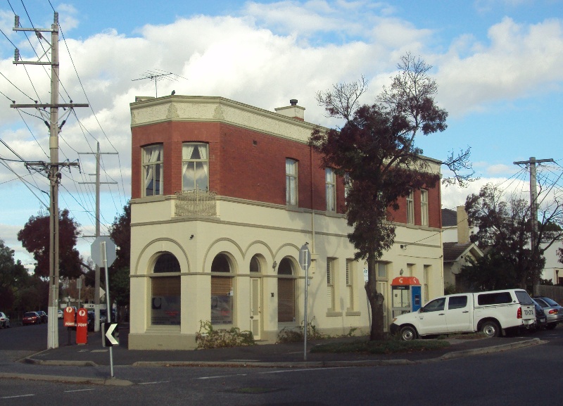 Edwardian commerical building, 68-70 Armadale Street