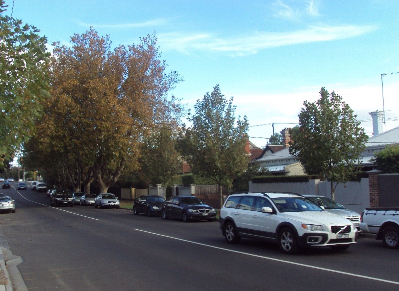 Kooyong Road residential streetscape looking south from High Street