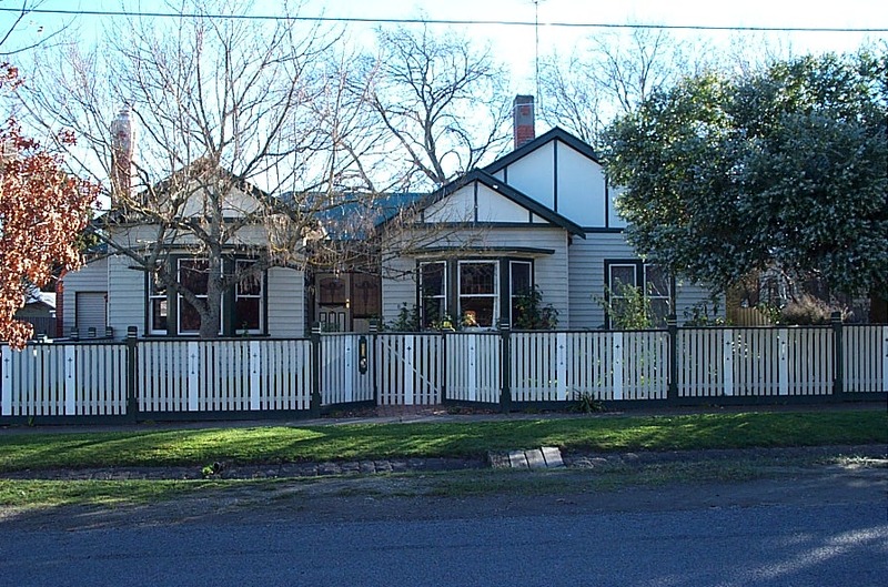 8 Redan Street