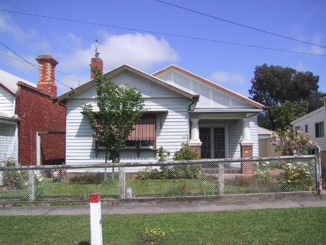 314 Ascot Street South