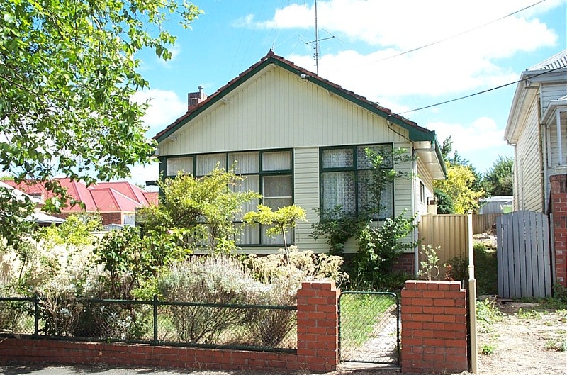 3 Chisholm Street