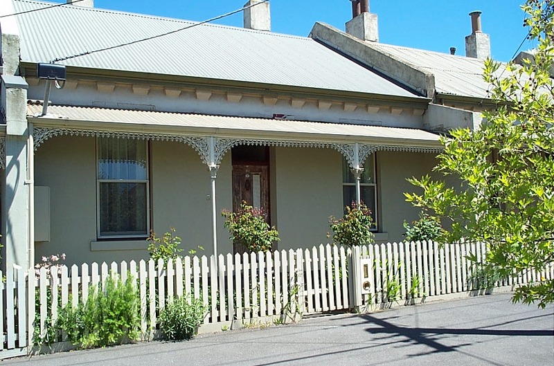 307 Lydiard Street North