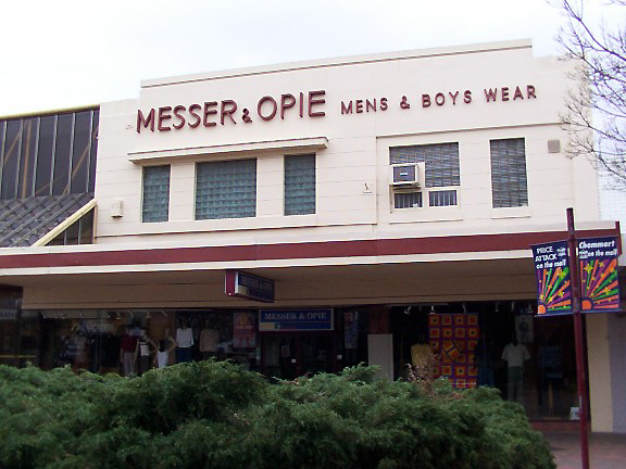 17-19 messer and opie shop Bridge Mall