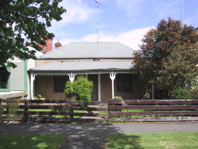 24 Ascot Street South