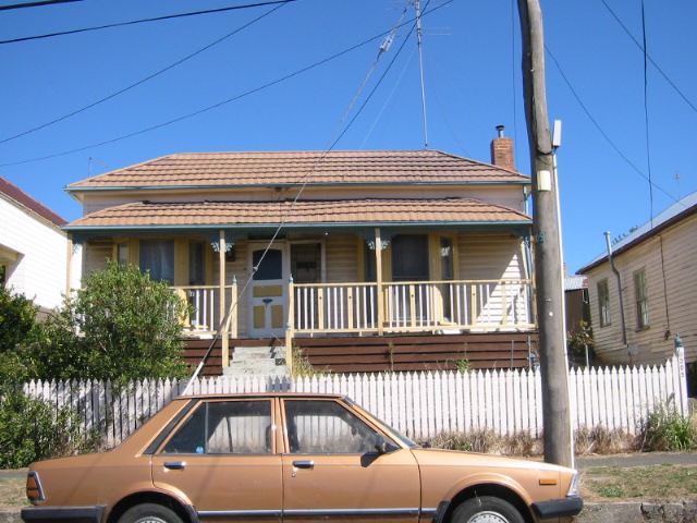 305 Havelock Street