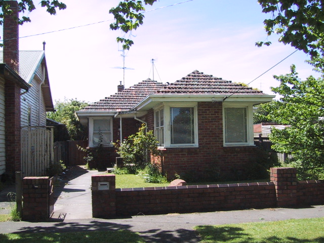 21 Ascot Street South