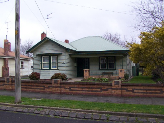 14 Steinfeld Street South