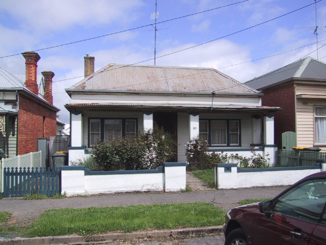 16 Ascot Street South