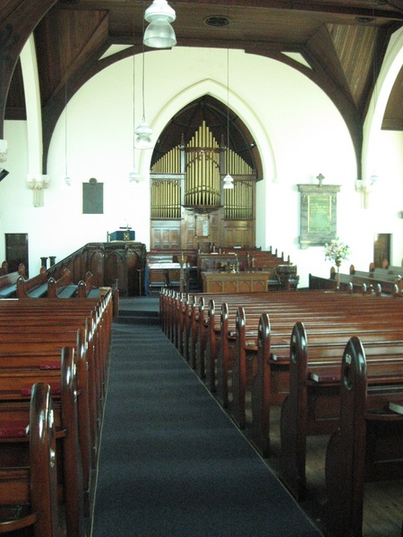 124816 Presbyterian Church Malvern view to sanctuary 2010