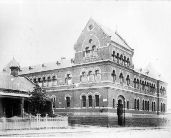 Cambridge Street State School 1886.jpg