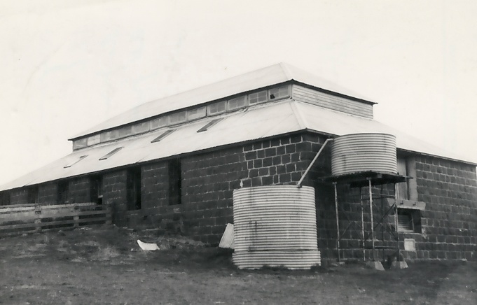 B2134 Woolshed