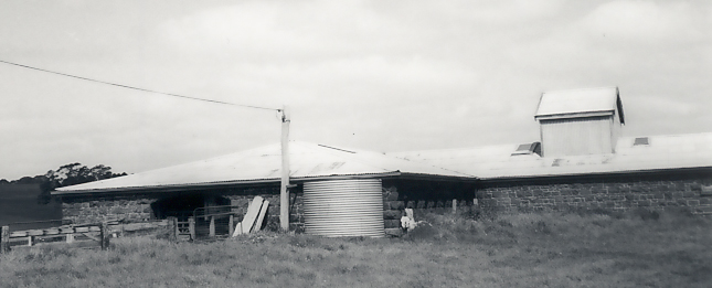 B2868 Clunie Homestead Woolshed &amp; Stables Harrow
