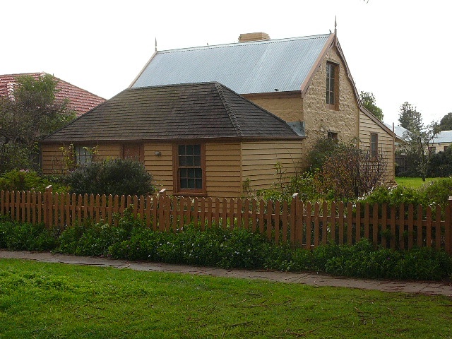 B1626Motts Cottage