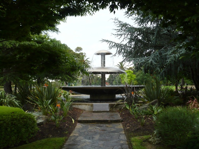 charles heath memorial fountain