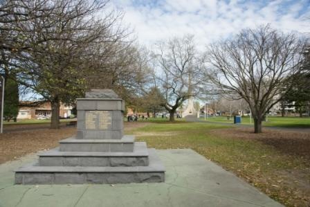 Essendon Boer War Memorial.jpg