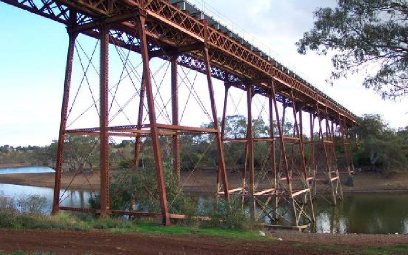 Melton Viaduct - Over the Melton Weir MELTON SOUTH, MELTON SHIRE