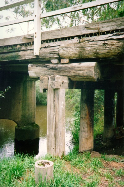 Woori Yallock Bridge