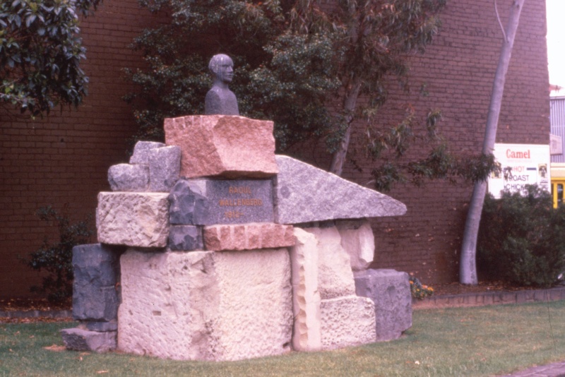 B6778 Monument to Raoul Wallenberg