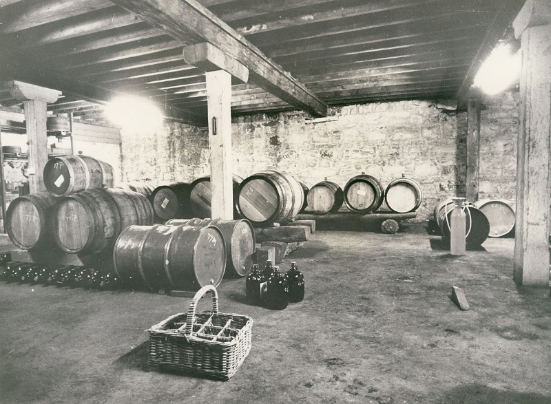 B1866 Yeringberg Winery Interior 1978
