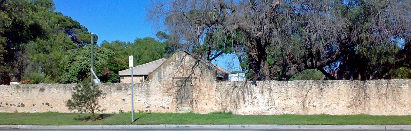 B5045 Former Lake Bank Hotel Showing former Shelter for Itinerate Travellers