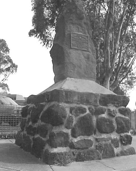 Site 010 - Hume &amp; Hovell Cairn.jpg