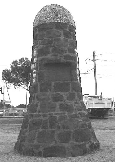 Site 023 - Hume &amp; Hovell Cairn.jpg