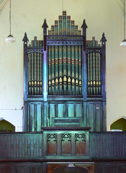 B2706 Uniting Church Organ