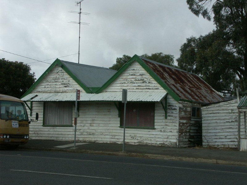 House (former shop)