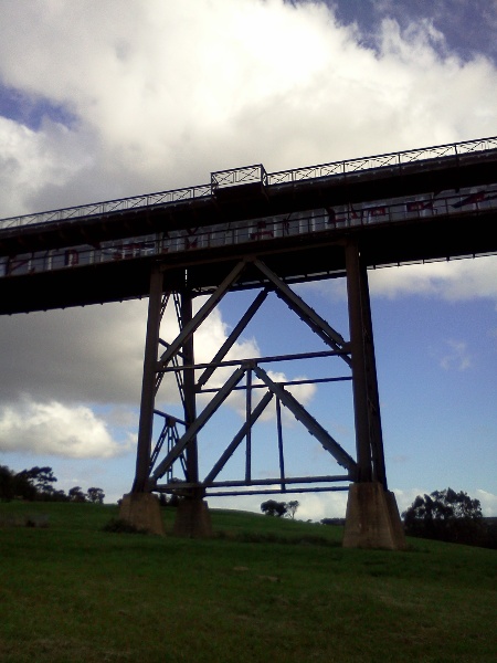 B5206 Moonee Ponds Creek viaduct