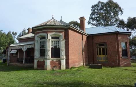 East elevation, the verandahed component at left dates to c. 1867, the facetted bay window to the 1890s and the north wing, at right, to 2007.