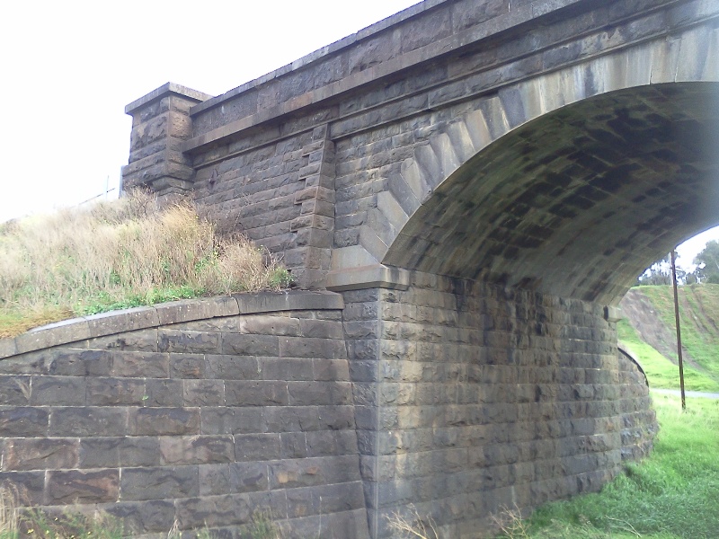 B6394 Cowies Creek Bridge No. 1 wall