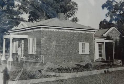 Byronsvale (then Turand), c. 1950s, following renovations (Source: Private collection, Pat and David Andrew).