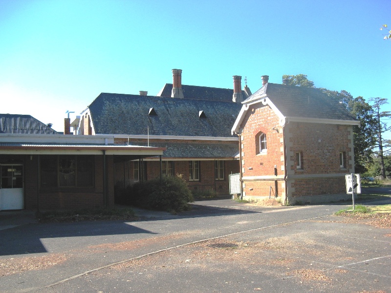 Bairnsdale Hospital view from south of contagious diseases and south wing rear