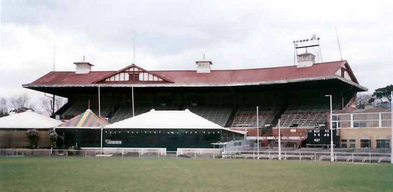 B6652 South Melbourne Grandstand