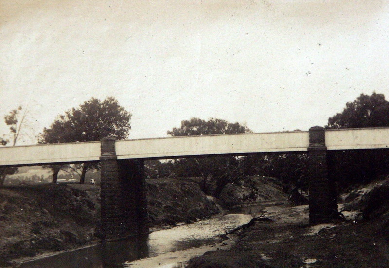 Iron Bridge, Shelford, c.1925. Source: Holmes collection c/o David Rowe.