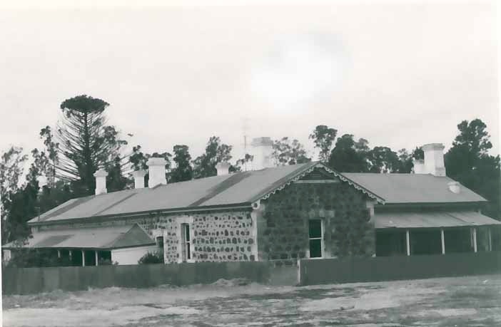 B2847 Benyeo Homestead Back of House