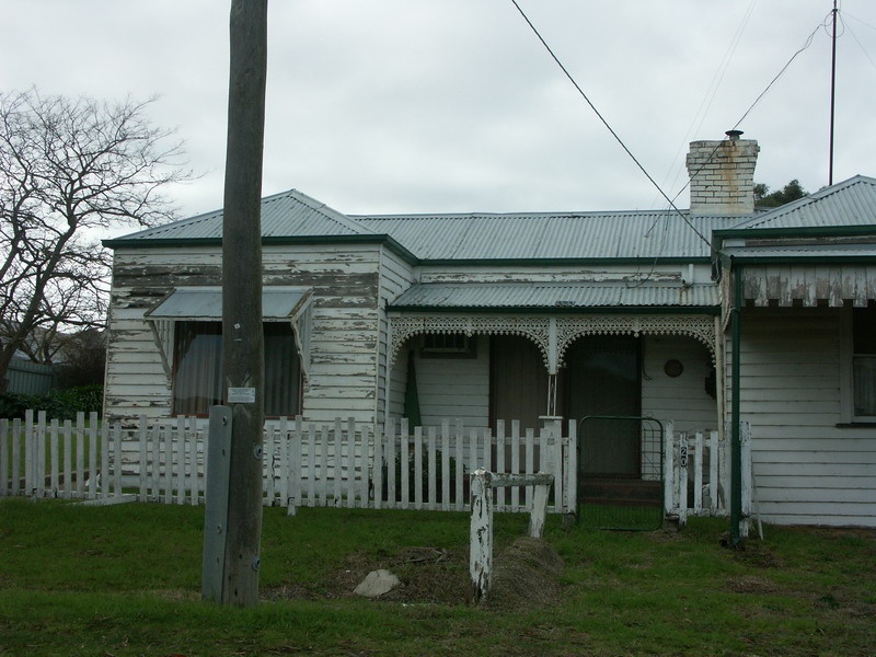 House (former Post Office &amp; Butcher Shop)