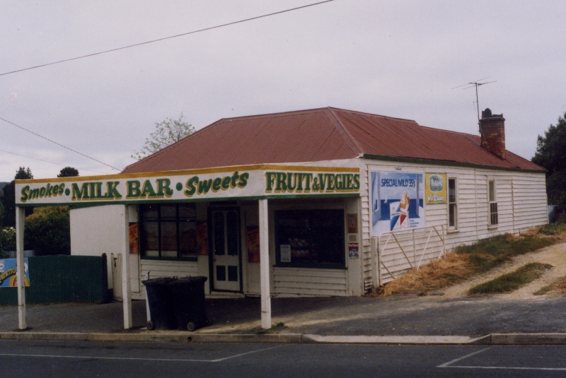 Milk Bar, c.1986. Source: Linton Historical Society.