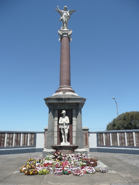 Warrnambool War Memorial 4.jpg