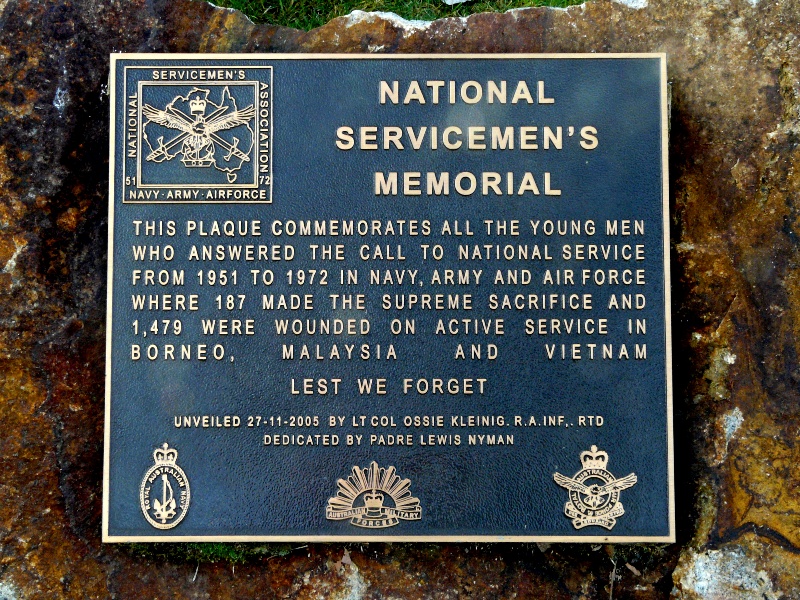 Benalla National Servicemen plaque.jpg