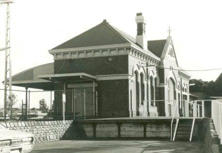 B4932 Coburg Railway Station