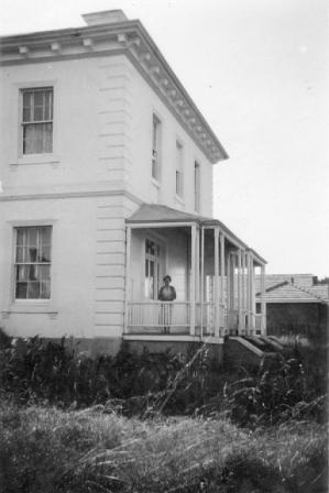 B1189 Wimmera House side view