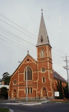 B4859 Uniting Church &amp; Mckenzie Organ