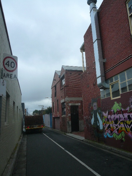 P1280745 400 Burnley Street (rear).JPG