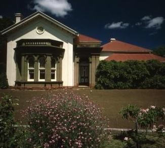 B3424 Ceres Homestead Front